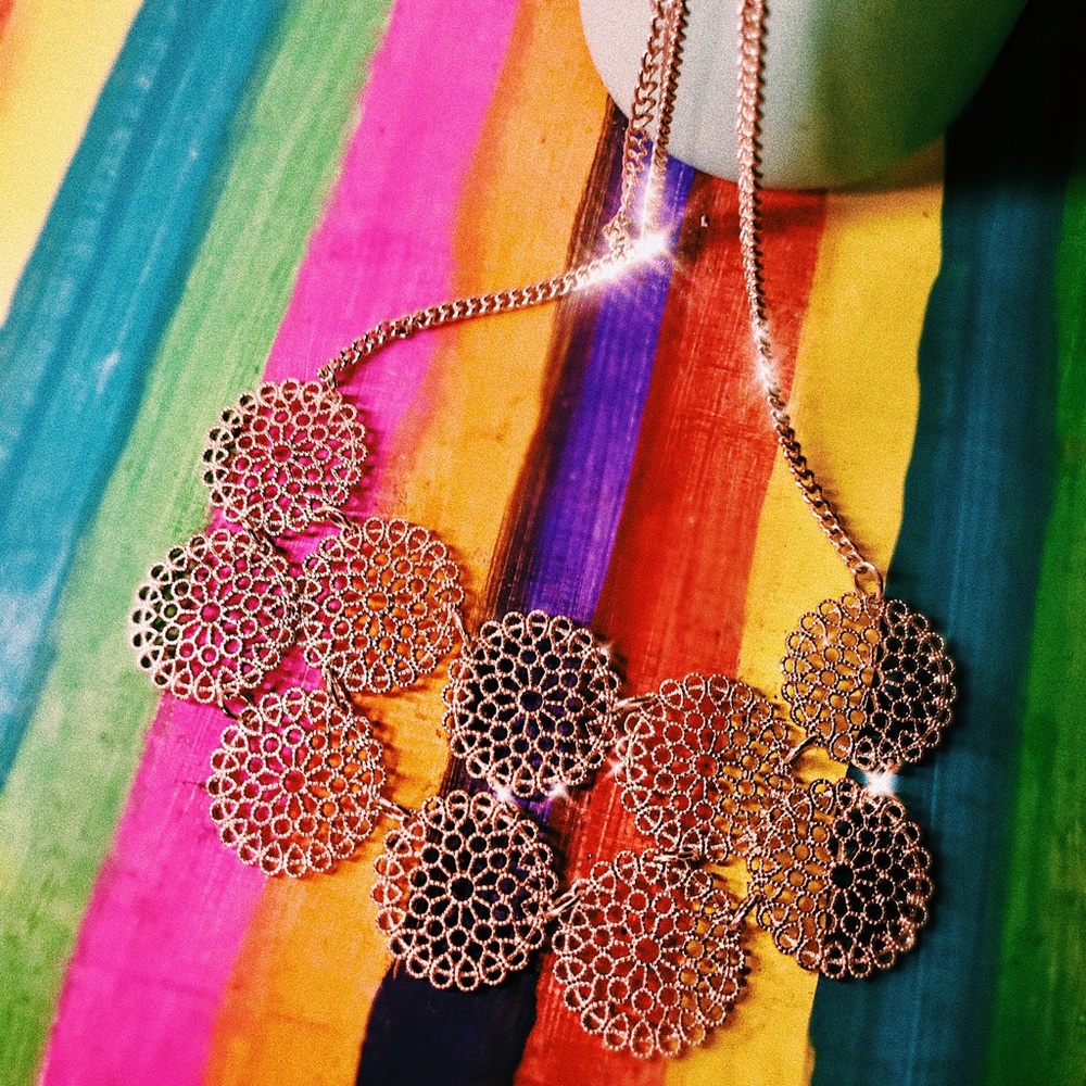 🌸✨Gold Flower Necklace✨🌸